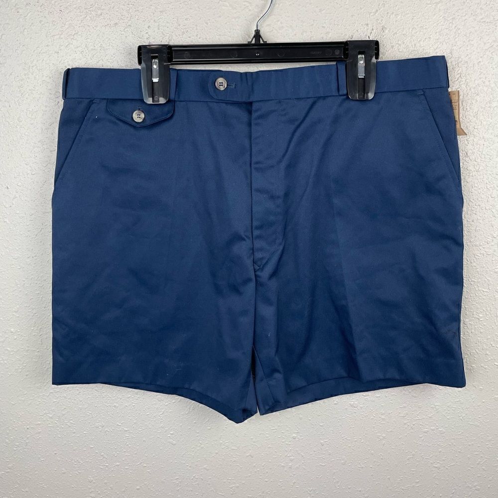 NWT Carl Michaels Navy Blue Flat Front Shorts Size 40